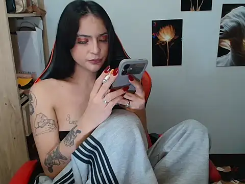 Savana Maison online show from May 6, 2026, 6:57 pm