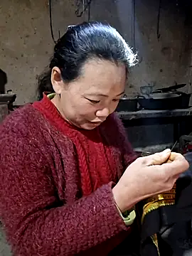 miomio-12 online show from January 6, 2026, 8:40 am