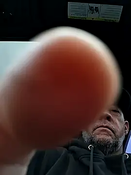 moonbeam37 online show from November 29, 2025, 2:53 pm