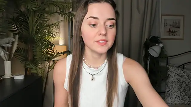 ThelmaJusto online show from November 15, 2025, 2:13 pm