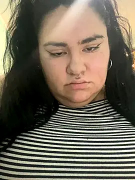 gothlove666 online show from October 7, 2025, 3:53 pm