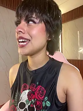 Eva Feller69 online show from February 3, 2026, 10:15 pm