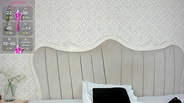 MarcelaCortes online show from February 27, 2026, 9:15 pm