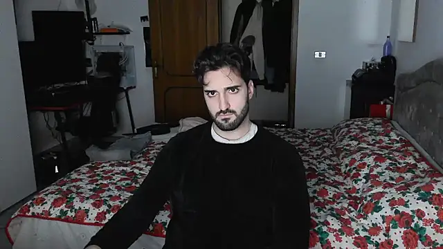 Al3xox02 online show from January 5, 2026, 6:44 pm