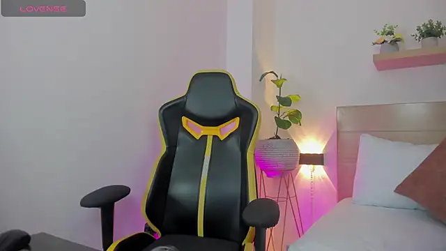 kaitt  online show from November 8, 2025, 12:49 pm