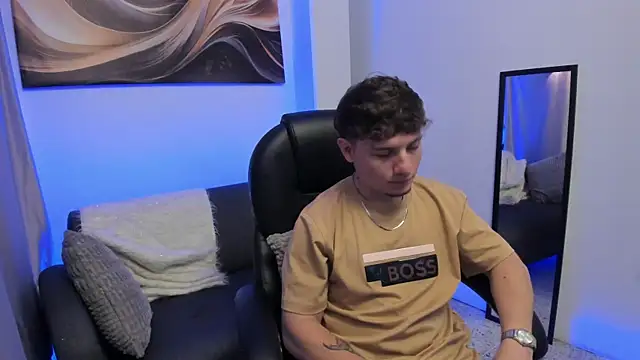 Snapshot of Leoo_Miller chatting on March 1, 2026, 4:14 am Leoo Miller online show from March 1, 2026, 4:14 am