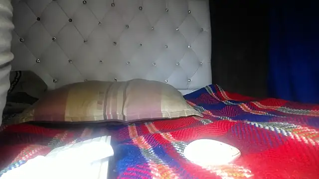 Snapshot of Gatica782 chatting on December 21, 2025, 4:52 am Gatica782 online show from December 21, 2025, 4:52 am