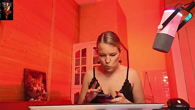 Lady Shine online show from April 14, 2026, 3:29 pm