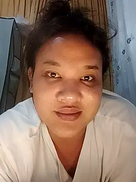 Snapshot of _YourHellMajestic_ chatting on November 2, 2025, 2:25 am  YourHellMajestic  online show from November 2, 2025, 2:25 am