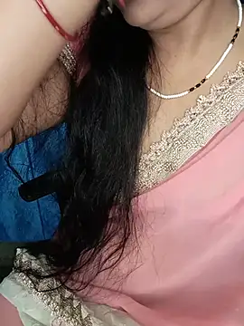 Snapshot of Rashmi_011 chatting on July 6, 2026, 12:29 am Rashmi 011 online show from July 6, 2026, 12:29 am