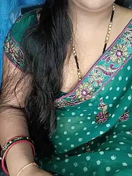 Snapshot of Rashmi_011 chatting on July 10, 2026, 12:26 am Rashmi 011 online show from July 10, 2026, 12:26 am