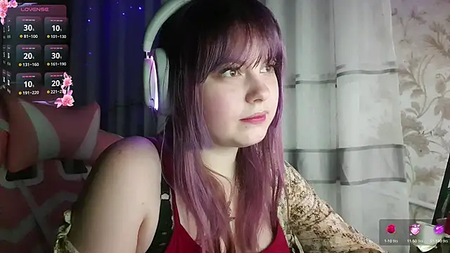 Snapshot of KristiBloom chatting on March 1, 2026, 8:44 pm KristiBloom online show from March 1, 2026, 8:44 pm