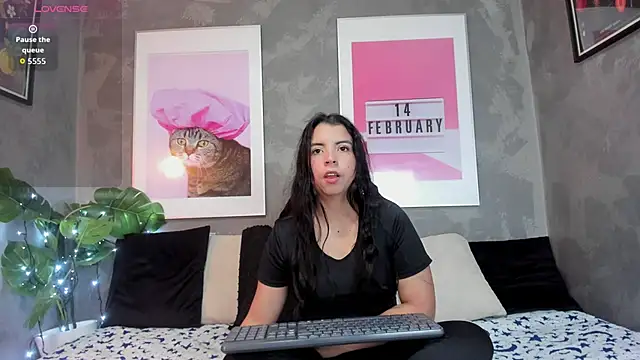 MiaNyxara dh online show from January 12, 2026, 7:52 pm