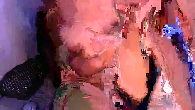 Snapshot of WildnWetMilfX36 chatting on December 14, 2025, 5:29 pm WildnWetMilfX36 online show from December 14, 2025, 5:29 pm