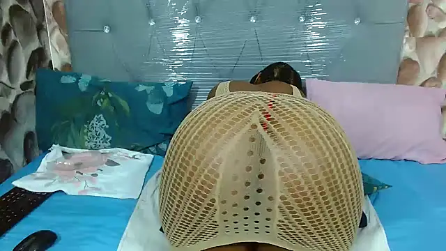 Bigboobsbooty online show from February 12, 2026, 4:07 am