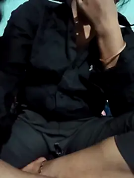 Snapshot of Goddess_Shanayaaa chatting on November 11, 2025, 5:35 pm Goddess Shanayaaa online show from November 11, 2025, 5:35 pm