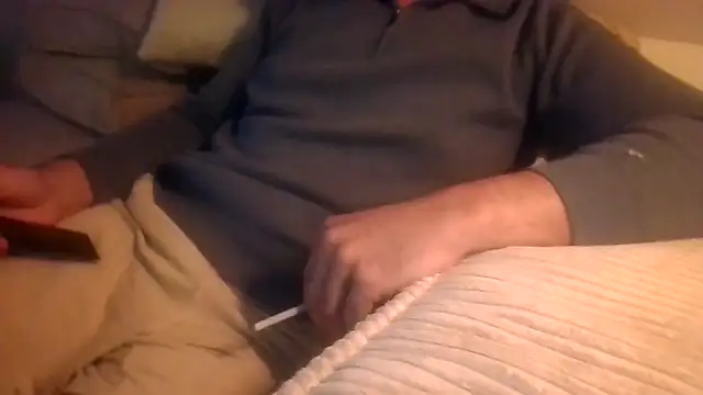 Alex the user online show from October 5, 2025, 6:50 pm