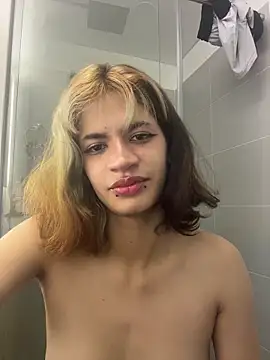 sukulaurens online show from November 22, 2025, 11:04 pm