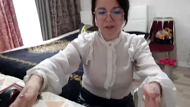 Arisa5000 online show from April 8, 2026, 9:53 am