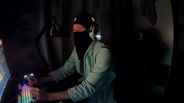 suicdemask online show from February 19, 2026, 4:36 pm