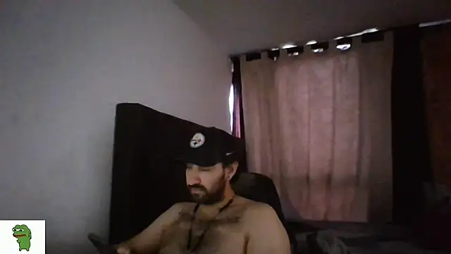 Snapshot of coolfriki chatting on July 8, 2026, 10:03 pm coolfriki online show from July 8, 2026, 10:03 pm