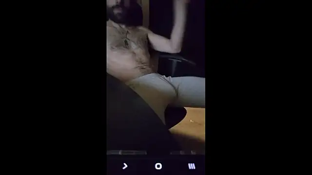 Snapshot of Liroow chatting on March 24, 2026, 8:03 pm Liroow online show from March 24, 2026, 8:03 pm