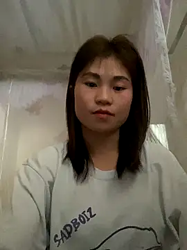 Snapshot of Mylinh- chatting on November 15, 2025, 7:27 am Mylinh- online show from November 15, 2025, 7:27 am