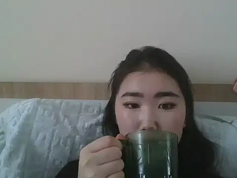 Zorivale online show from February 4, 2026, 9:59 am