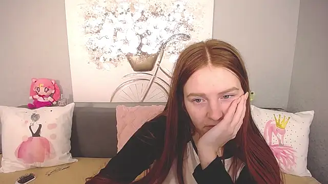 Evarey  online show from November 8, 2025, 5:29 am