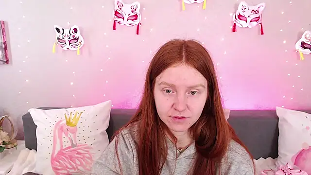 Evarey  online show from May 15, 2026, 4:19 am
