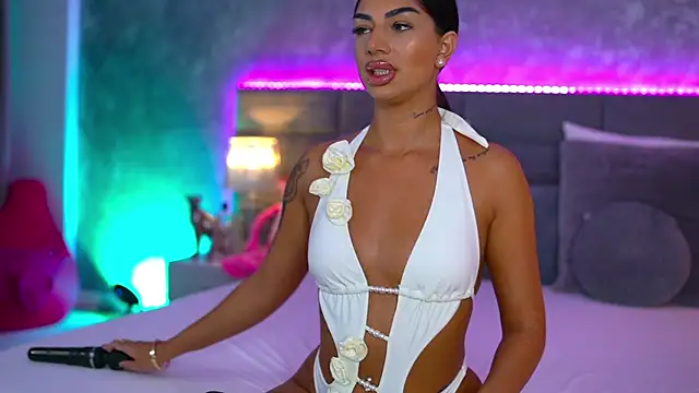 NatalieDelices online show from November 28, 2025, 5:48 pm