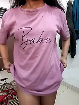 anshika0124 online show from March 10, 2026, 11:04 am