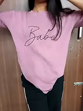 anshika0124 online show from March 14, 2026, 5:57 am