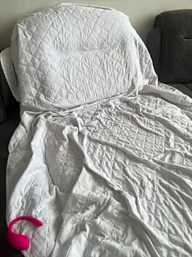 Teengirlmiaa online show from March 8, 2026, 11:14 am