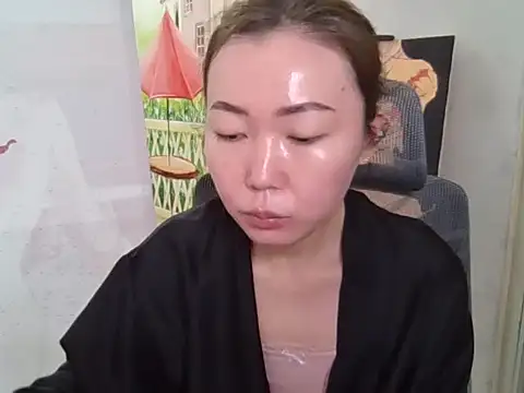 Snapshot of Ysolena chatting on February 22, 2026, 12:23 am Ysolena online show from February 22, 2026, 12:23 am