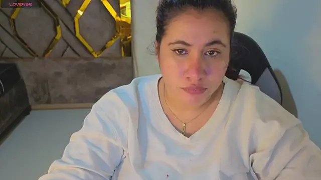 Addyy 02 online show from November 14, 2025, 9:02 pm