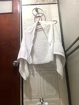 andresnoir  online show from January 10, 2026, 12:51 pm