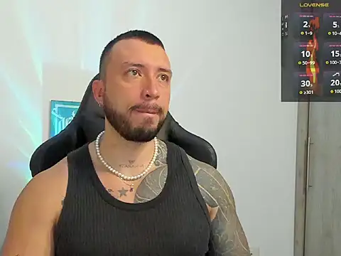 Dave-Max01 online show from October 17, 2025, 10:18 am