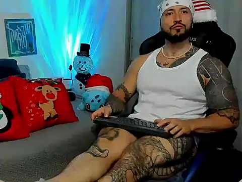 Dave-Max01 online show from December 2, 2025, 2:34 pm