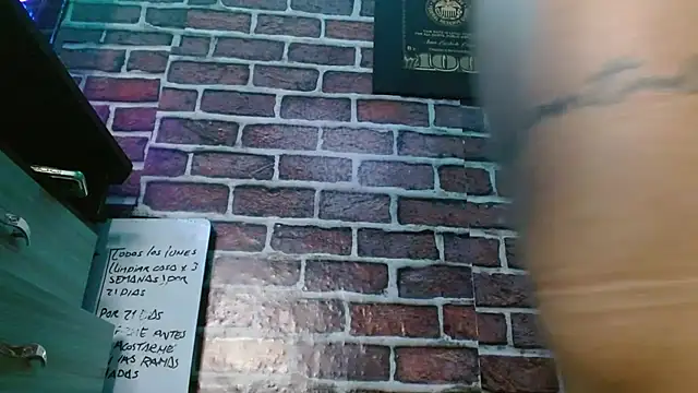 jordan bigcock  online show from December 2, 2025, 7:09 pm