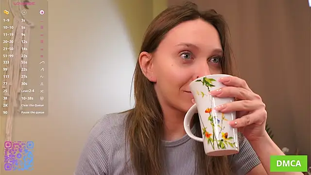 JohnetteConstine online show from November 11, 2025, 5:18 am