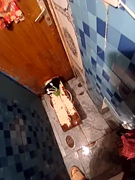 latarak321 online show from March 31, 2026, 9:43 am