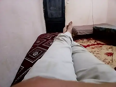 latarak321 online show from April 16, 2026, 7:03 pm