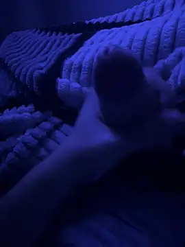 jakeBigCock1905 online show from March 24, 2026, 1:10 am