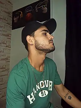 Snapshot of Master_King_Crazzy777 chatting on October 11, 2025, 8:51 pm Master King Crazzy777 online show from October 11, 2025, 8:51 pm