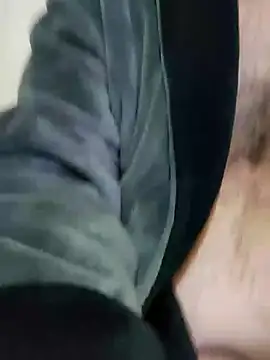 Snapshot of Christian-77 chatting on October 7, 2025, 3:47 am Christian-77 online show from October 7, 2025, 3:47 am