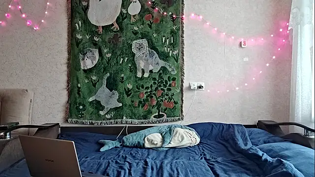 MiaLovelyOne online show from March 19, 2026, 7:56 am