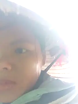 hello-cute online show from November 6, 2025, 2:23 am