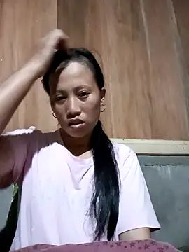 jerry-xx online show from November 10, 2025, 1:54 pm