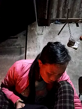 jerry-xx online show from December 17, 2025, 11:38 am